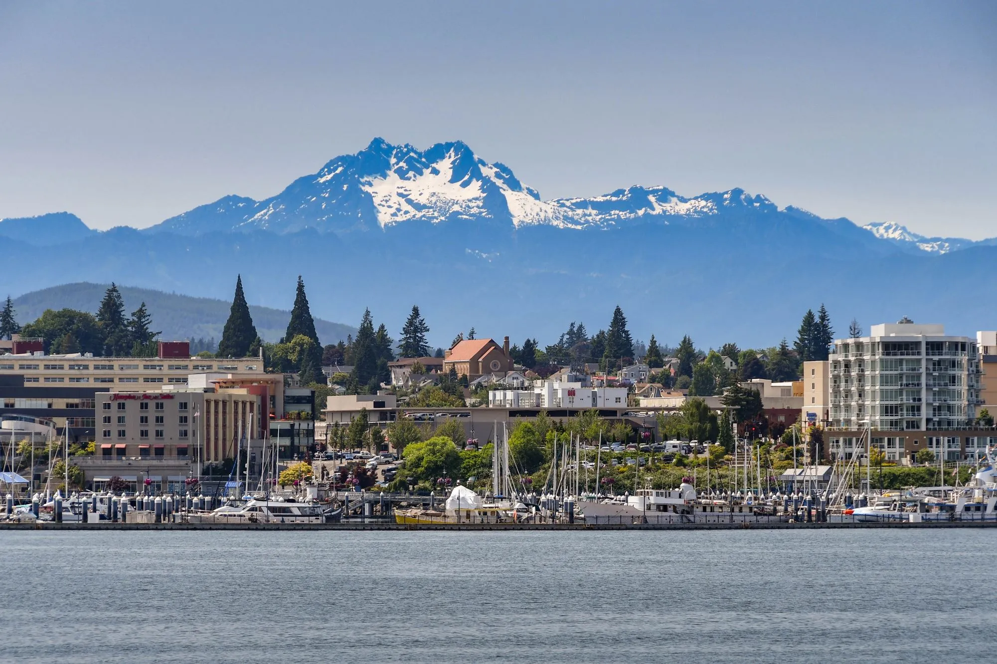 Simple, stress-free, and fast moves for families and businesses across Bremerton, WA