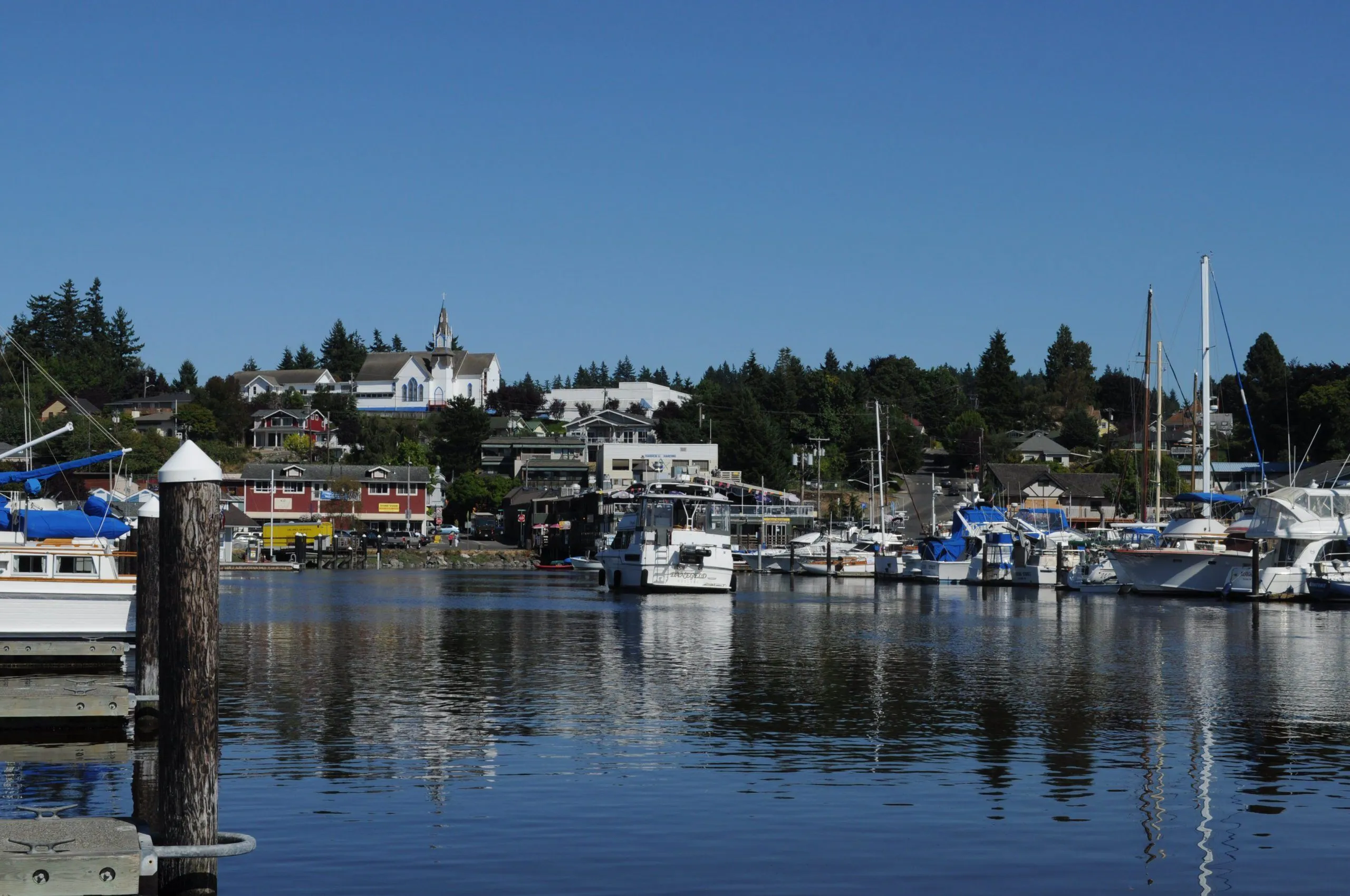 Fast, simple, and stress-free moves for families and businesses in Poulsbo, WA